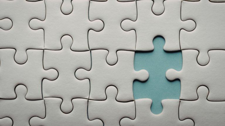 أستعيد مقتنياتك المفقودة و الثمينة بلمحة بصر؟ اكتشف أفضل تطبيق للعمل الحر وبيع وشراء كل شيء في منطقتك